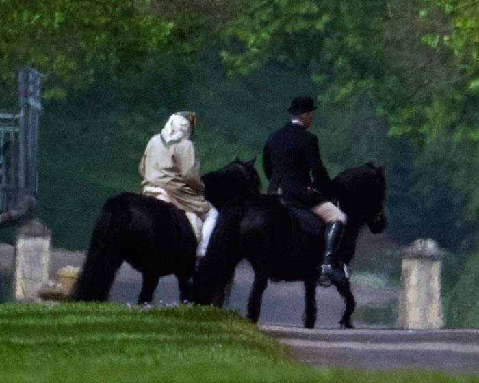 pampigt firande av drottning elizabeths 93-årsdag 2 Pampigt firande av drottning Elizabeths 93-årsdag