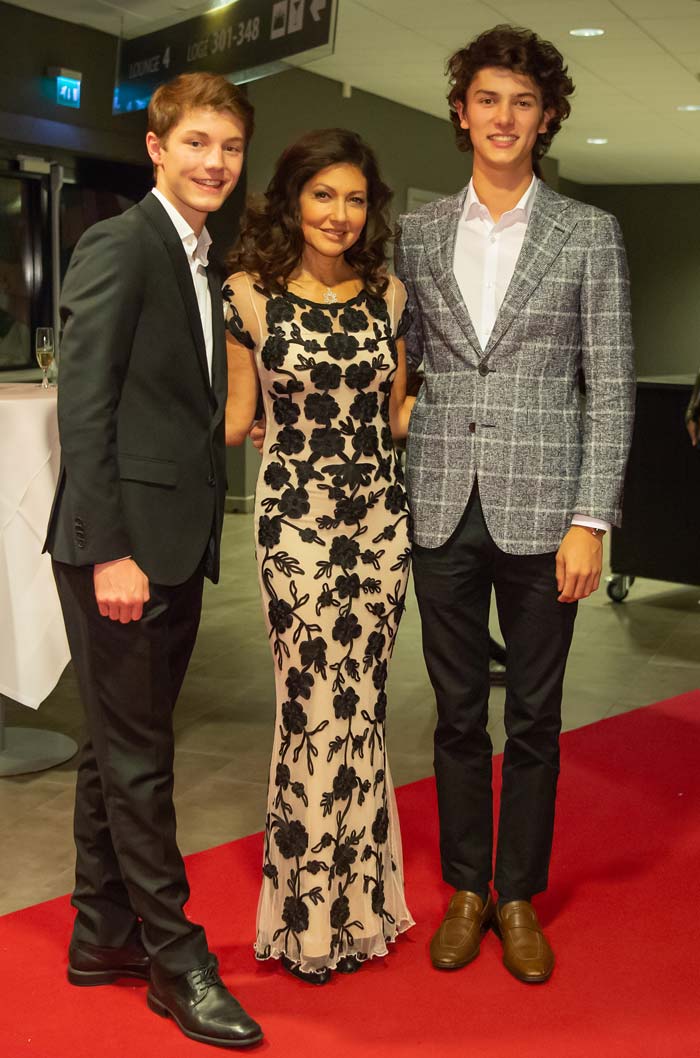 prins nikolais monstersuccé som modell i asien 1 Prins Nikolais monstersuccé som modell i Asien