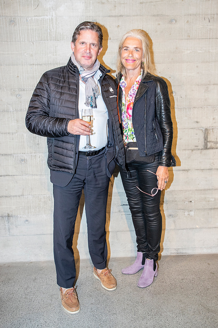 prins carl philips kollega minglade på konstinvigning 3 Prins Carl Philips kollega minglade på konstinvigning
