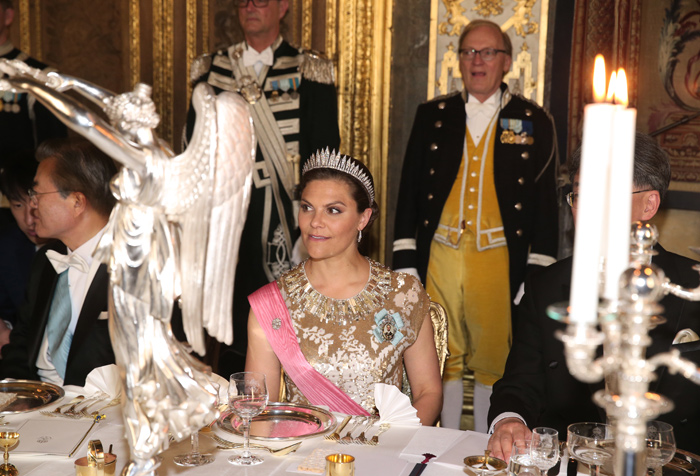 gnistrande prinsessor på slottets stora galamiddag 2 Gnistrande prinsessor på slottets stora galamiddag