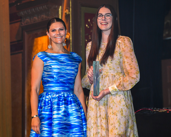 Victorias fina succéklänning på Junior Water Prize