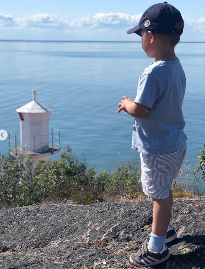 Victorias fina sommarbilder på Estelle och Oscar