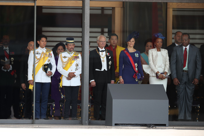 Kungen och Victoria på kröningen av Naruhito i Japan