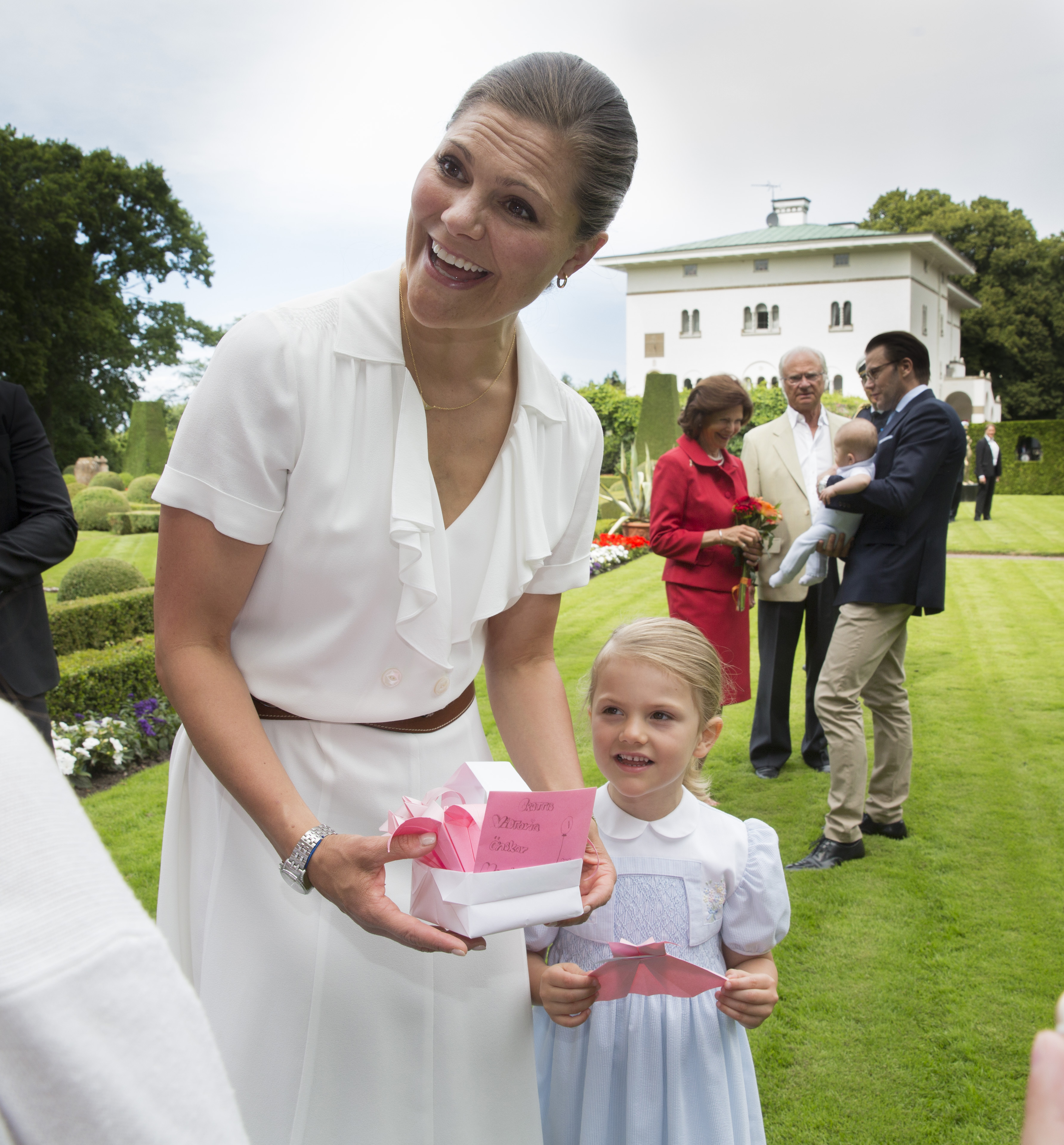 Prinsessan Estelles drottningskola har börjat