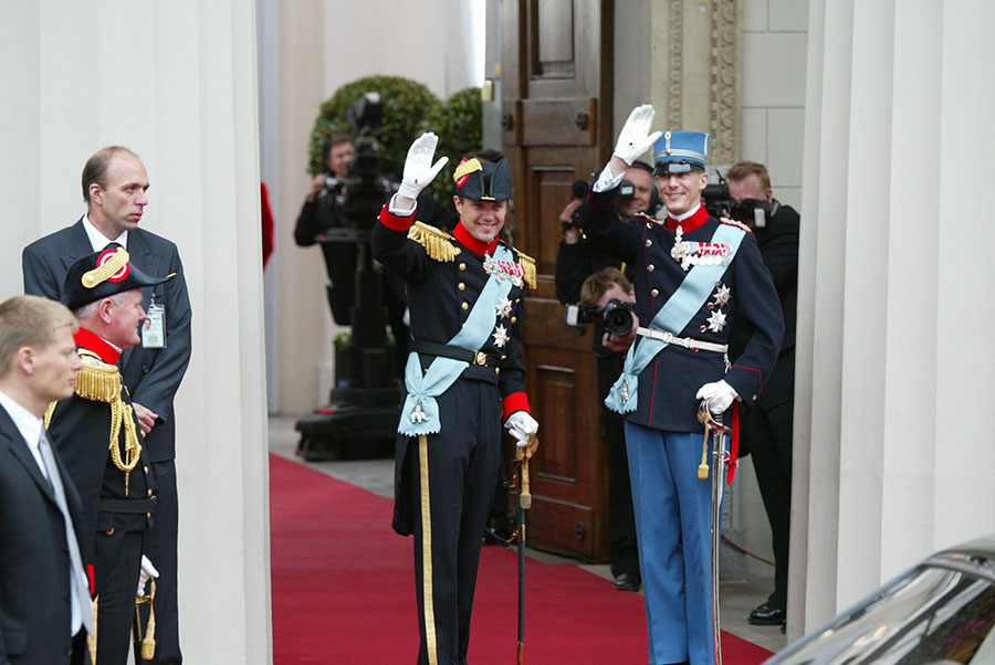 Danska prinsarna bakom ny intim trend i kungahuset