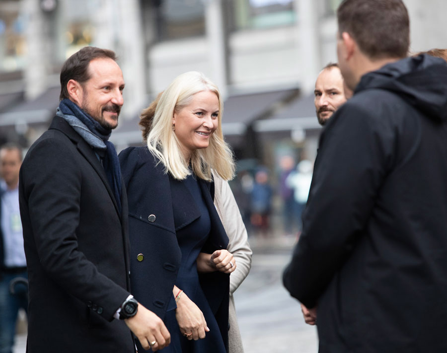 Kronprins Haakons ömma kärleksgest till Mette-Marit