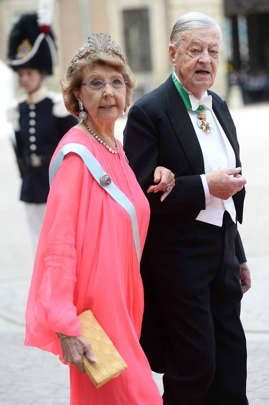 Prinsessan Désirée helt isolerad på Kobergs slott