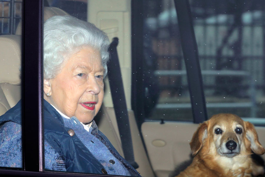 Meghans och Harrys svek mot drottning Elizabeth