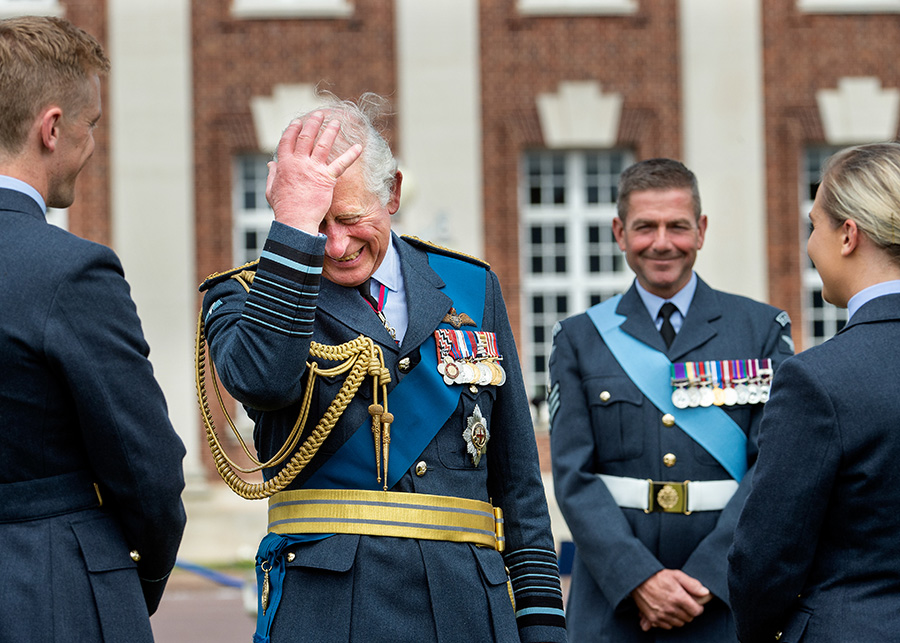 Prins Charles härliga dag på jobbet – en sån ceremoni