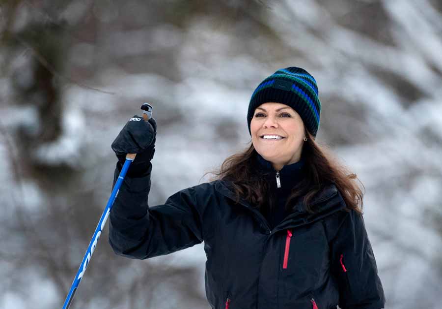 Kungafamiljens härliga vinteräventyr i skidspåret