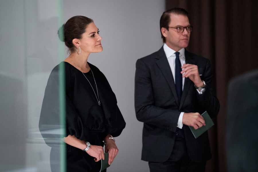 Oroande nyheter angående Victoria och Daniel