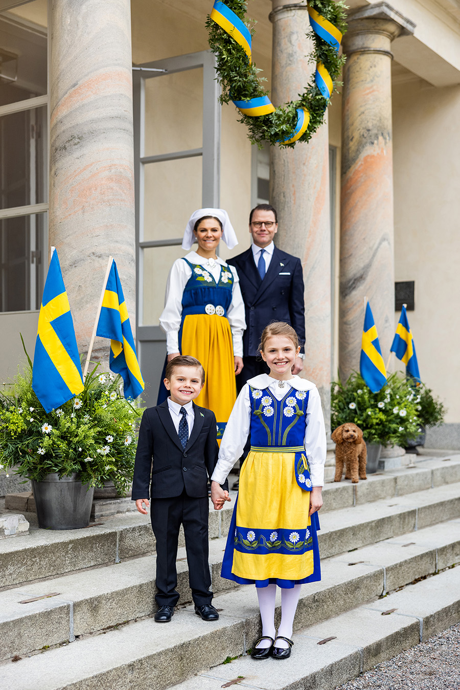 Glädjeavslöjandet om Estelle och lille Oscar