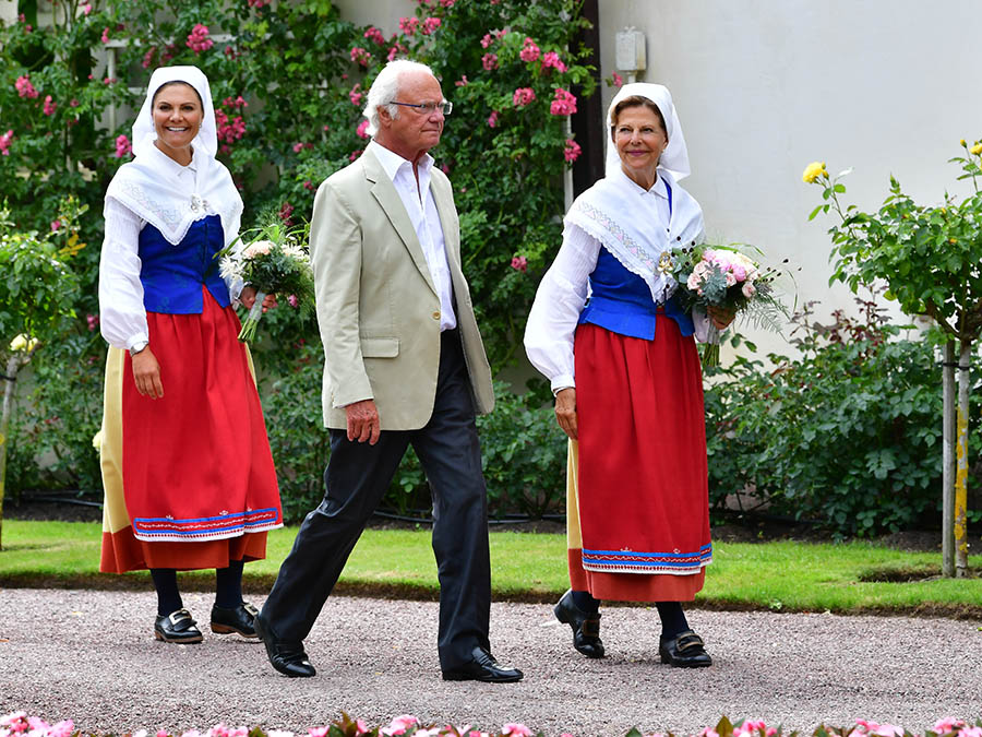 Strålande glad Victoria prisade "Årets ölänning" på Solliden