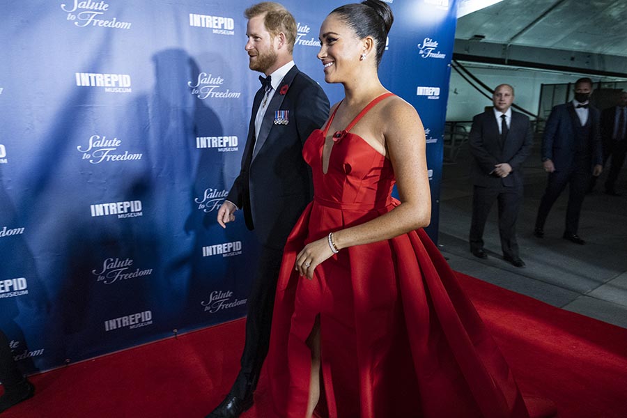 Harry och Meghan strålade på kändisfest i New York