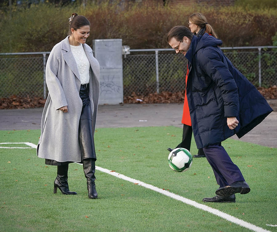 Victorias oväntade fotbollsmatch mot maken