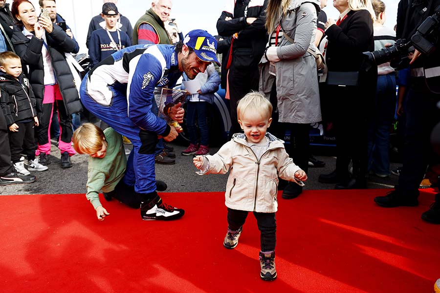 Prinsessan Sofias glädjeyra med småprinsarna