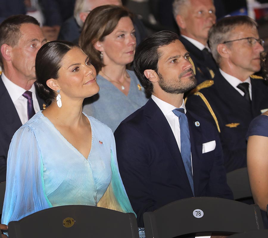 Experten: Så ska Victoria och Carl Philip klara av tuffa tiden