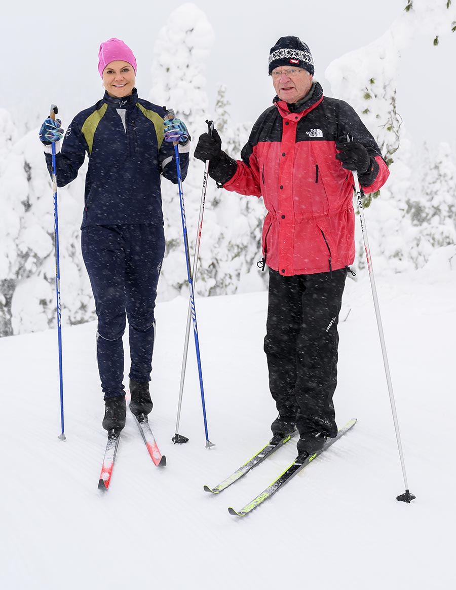 Victoria i tårar efter beskedet om pappa kungen