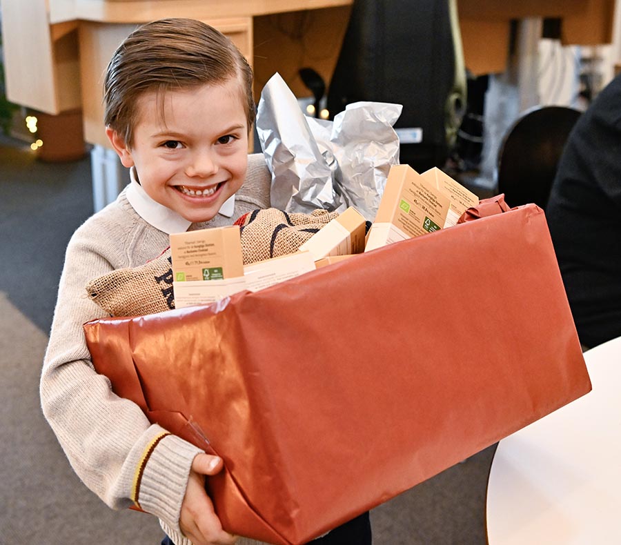 Prins Oscars härliga födelsedag med familjen