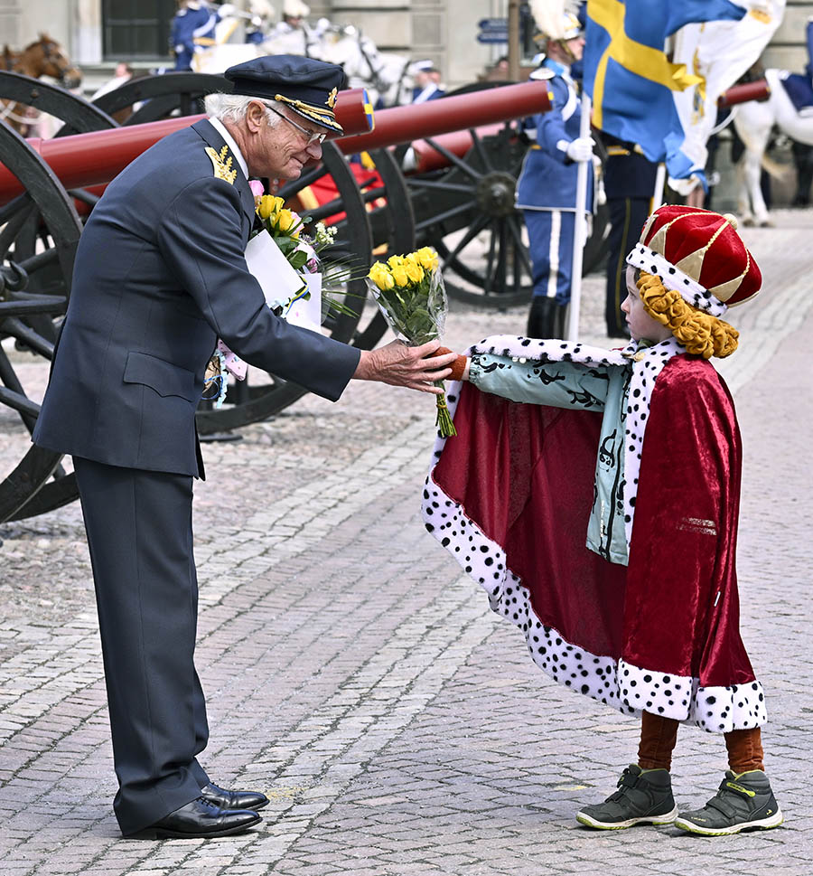 Kungens festliga firande på Slottet under 77-årsdagen