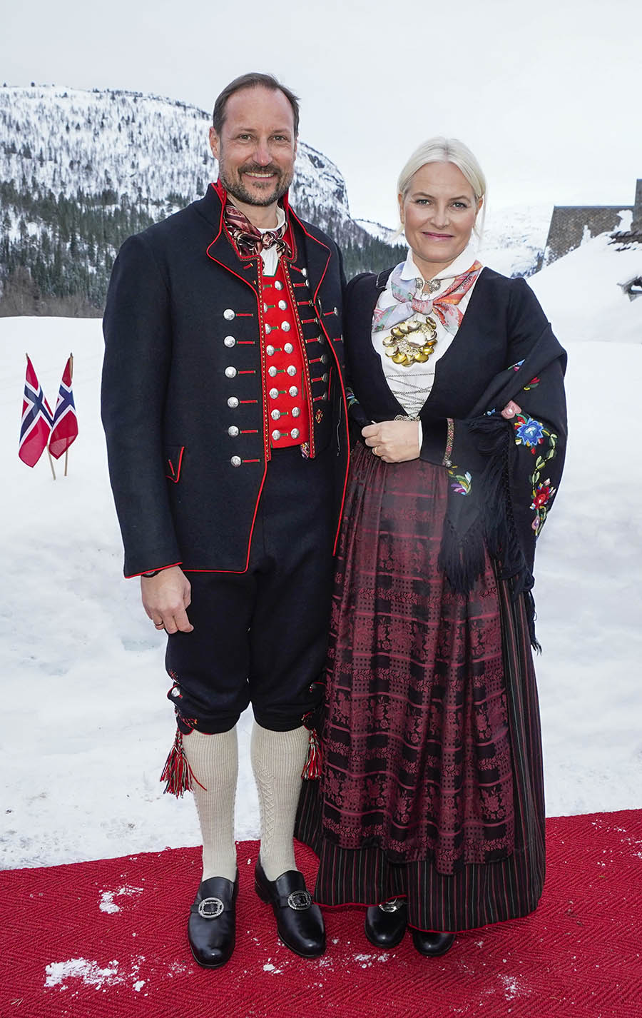 kronprins haakon och mette-marits mysstund i kyrkan 1 Kronprins Haakon och Mette-Marits mysstund i kyrkan