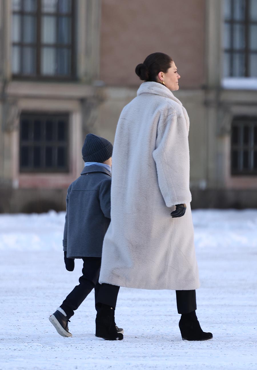 Victoria och Daniels mystiska hemlighetsmakeri i påsk