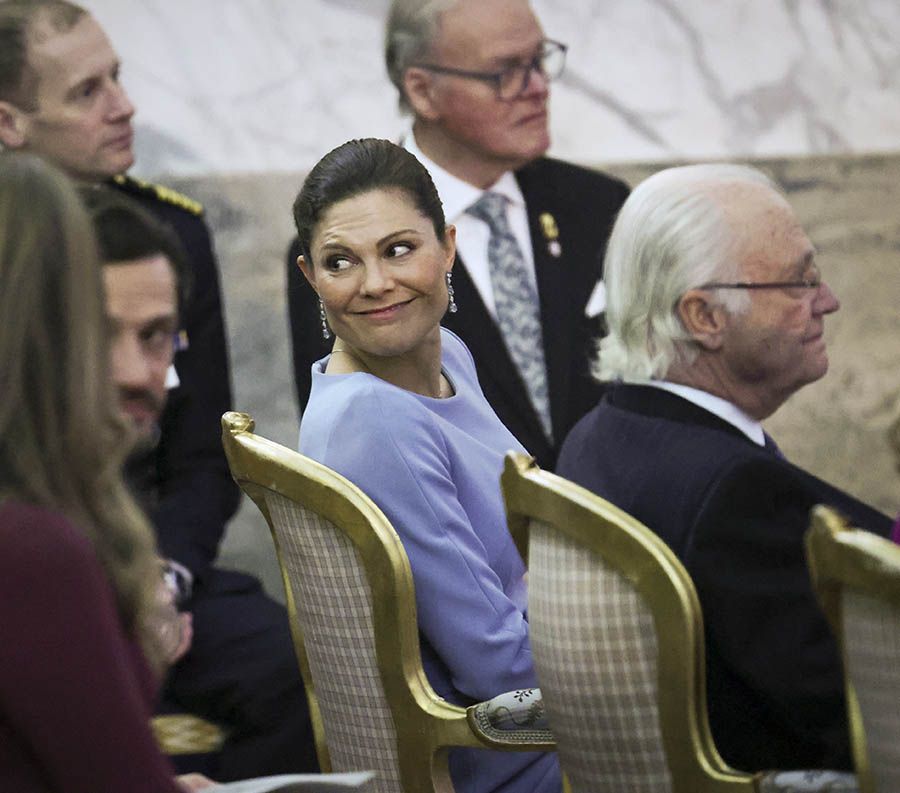 Victoria och Daniels mystiska hemlighetsmakeri i påsk