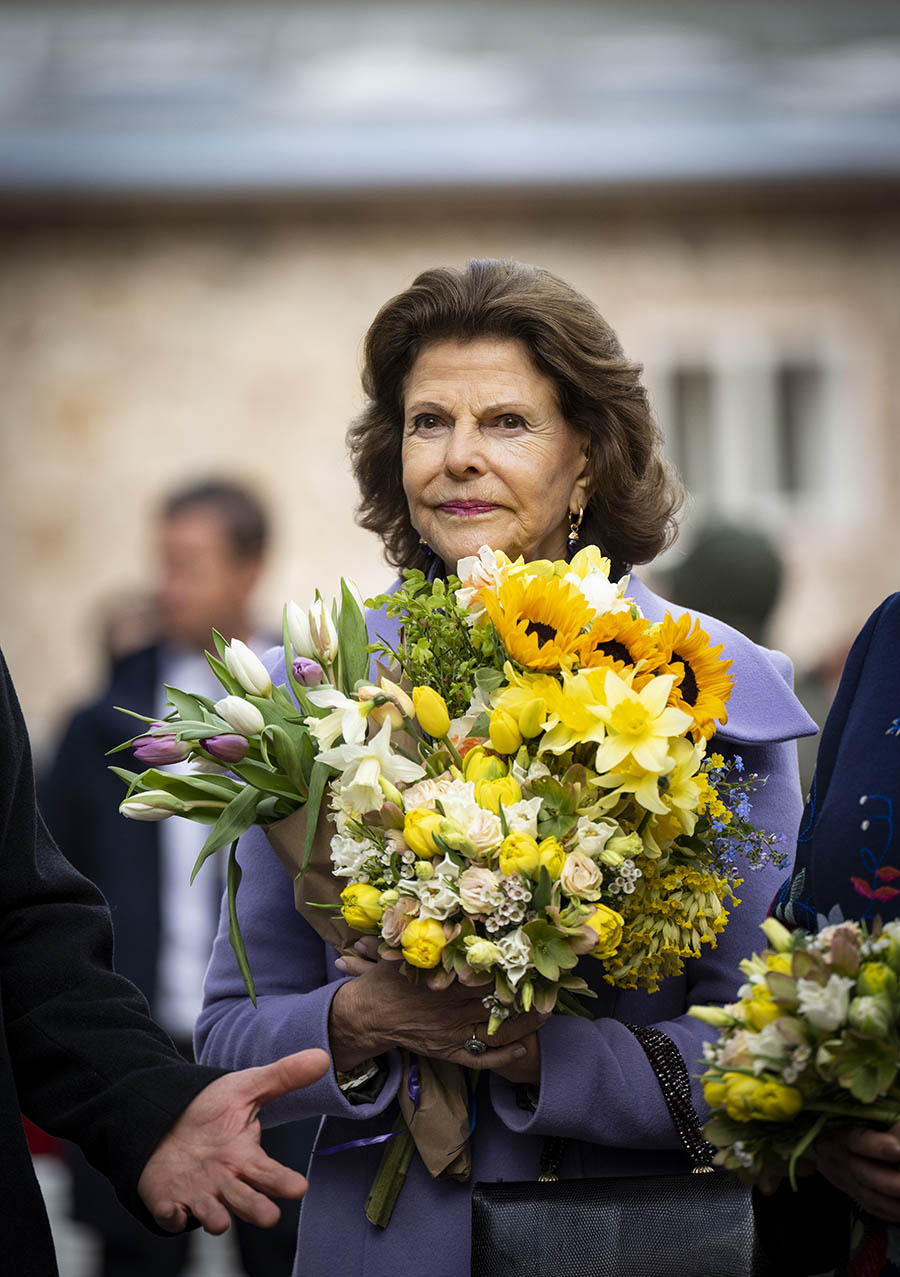 Därför nobbar Silvia kröningen av kung Charles