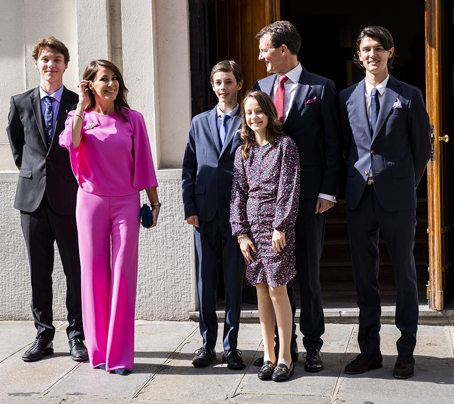 Kunglig konfirmation för prins Joachims son i Frankrike