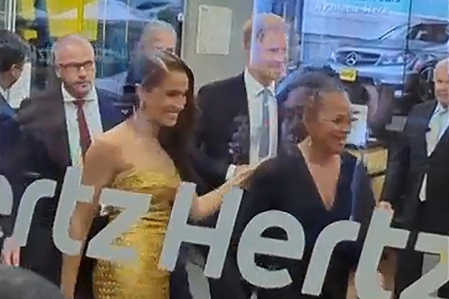 Prins Harry och Meghan överdrev paparazzi-jakten