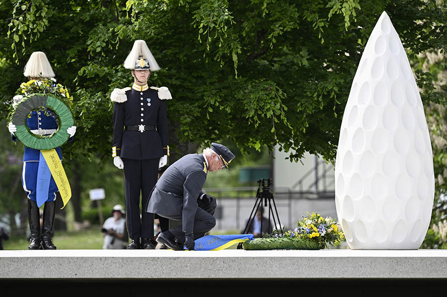 kungen och carl philip hedrade veteraner på ceremoni 2 Kungen och Carl Philip hedrade veteraner på ceremoni