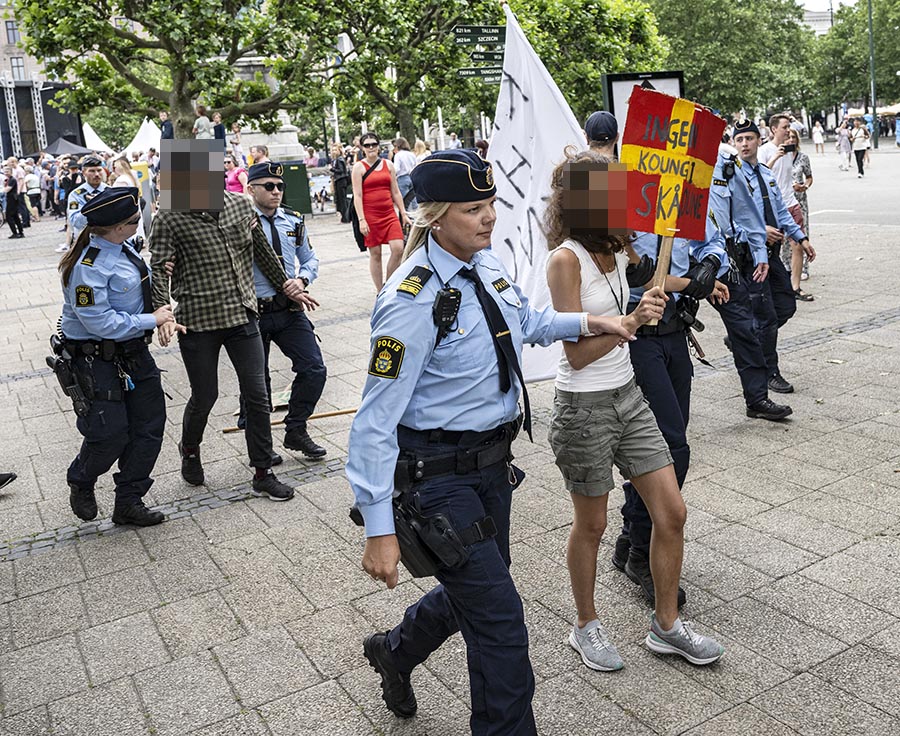 Vilda protester mot kungen i Malmö – folk skrek åt regenten