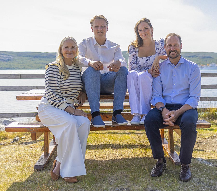 Mette-Marits nya familjebilder får norrmännen att jubla