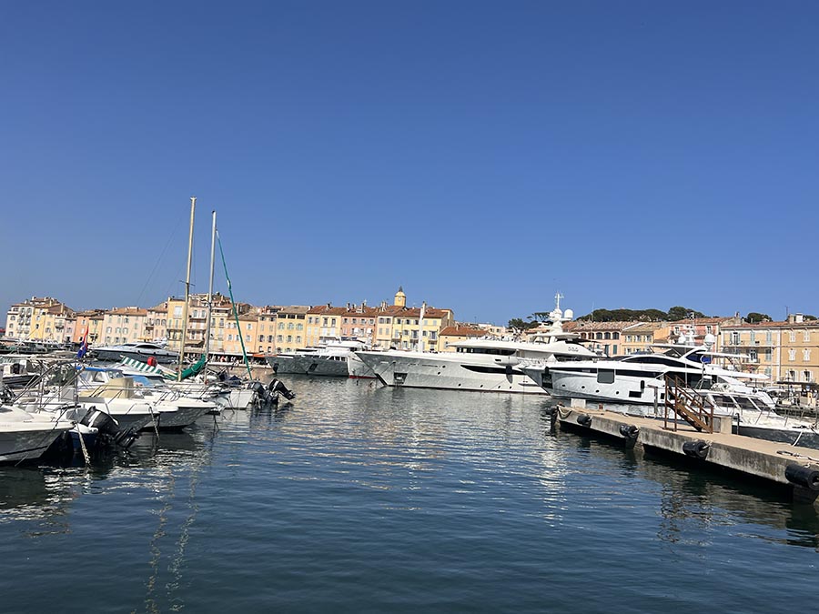 Kungen och drottning Silvias soliga semester i Saint-Tropez