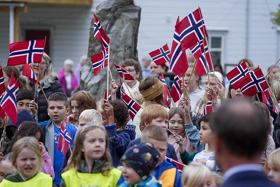kronprins haakon möttes av jubel på resan utan mette-marit 3 Kronprins Haakon möttes av jubel på resan utan Mette-Marit