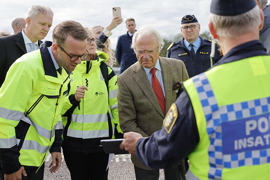 kungens egna ord på plats vid rasområdet i stenungsund 1 Kungens egna ord på plats vid rasområdet i Stenungsund