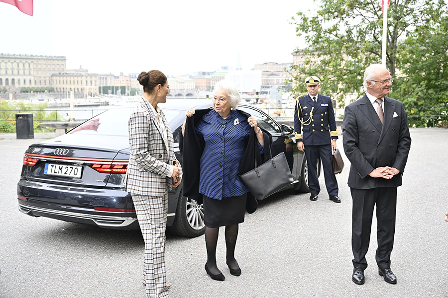 Victorias fina återförening med prinsessan Christina