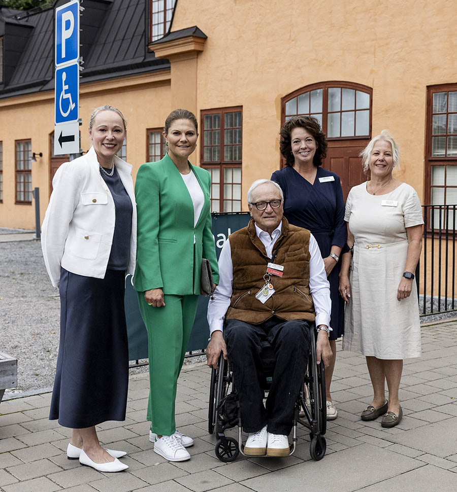 glada miner under victorias viktiga möte på rehab 4 Glada miner under Victorias viktiga möte på rehab