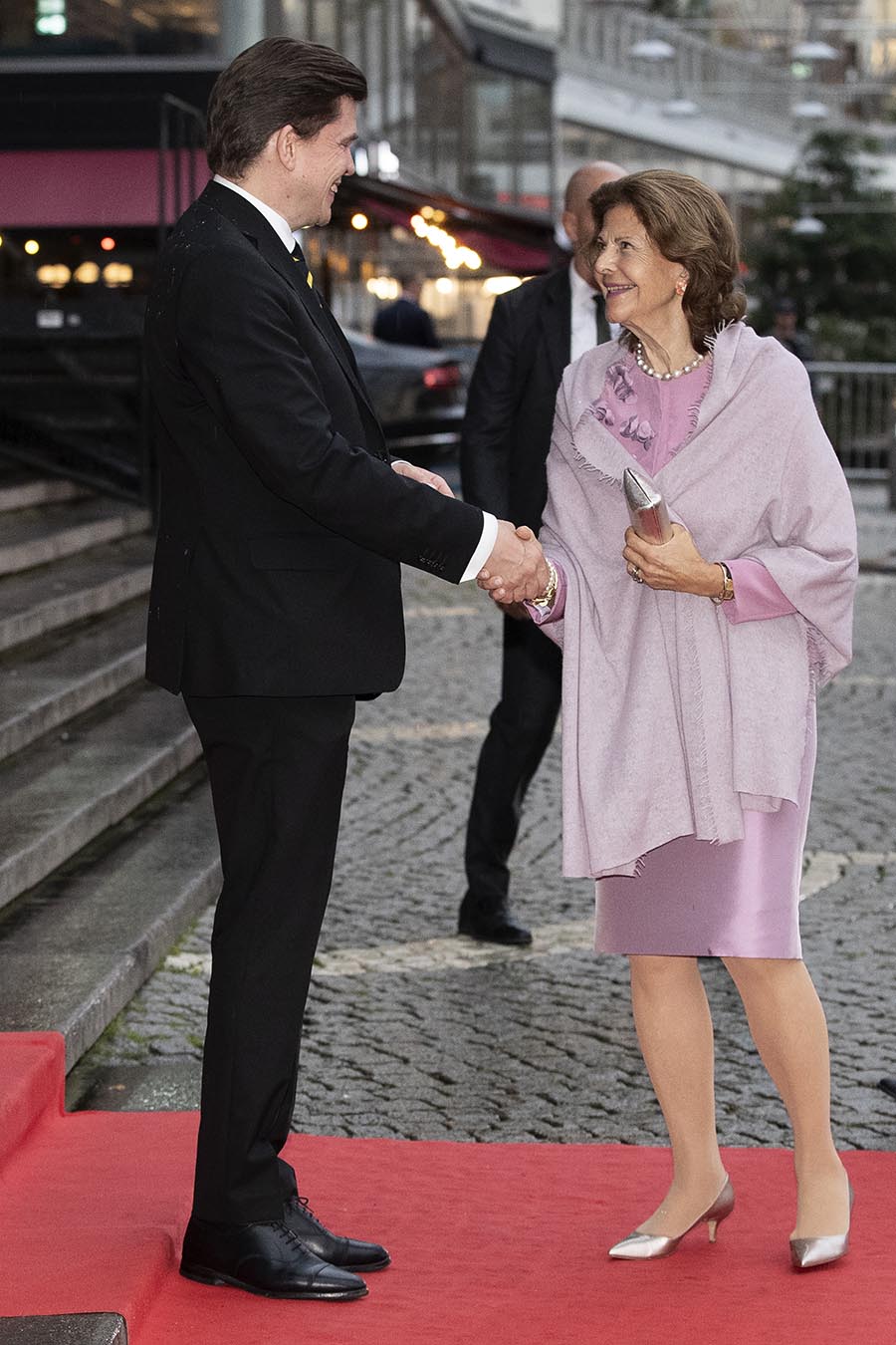 victoria strålade vackert när kungafamiljen gick på konsert 2 Victoria strålade vackert när kungafamiljen gick på konsert