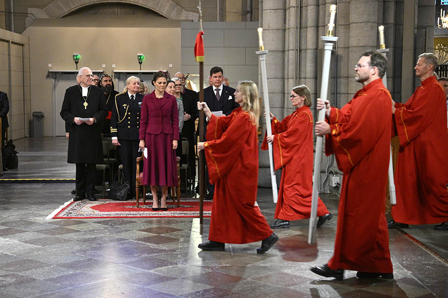 moderiktig victoria på pampigt uppdrag i uppsala domkyrka 4 Moderiktig Victoria på pampigt uppdrag i Uppsala domkyrka