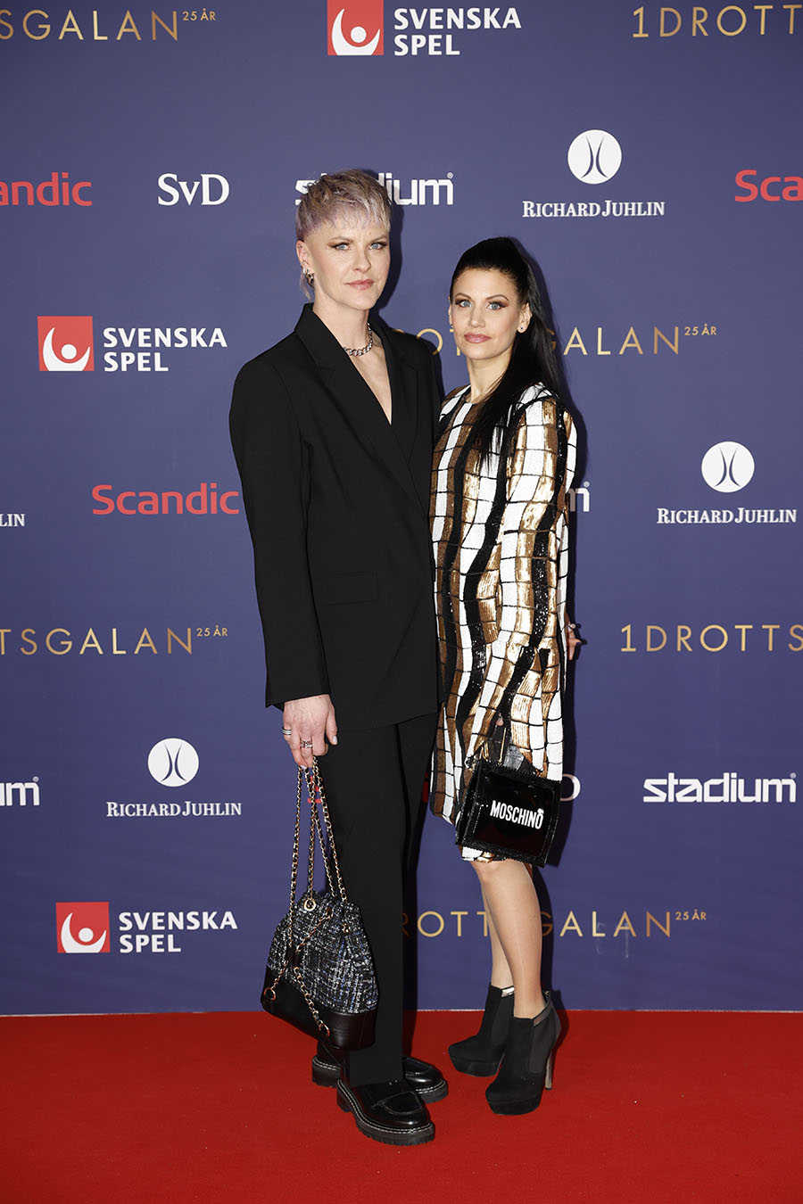 Kändisarna trängdes på vimlet under festliga "Idrottsgalan"