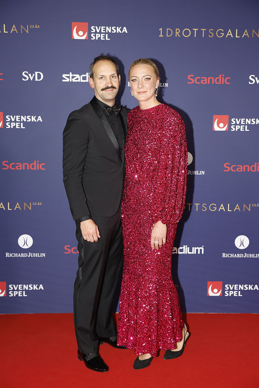 Kändisarna trängdes på vimlet under festliga "Idrottsgalan"