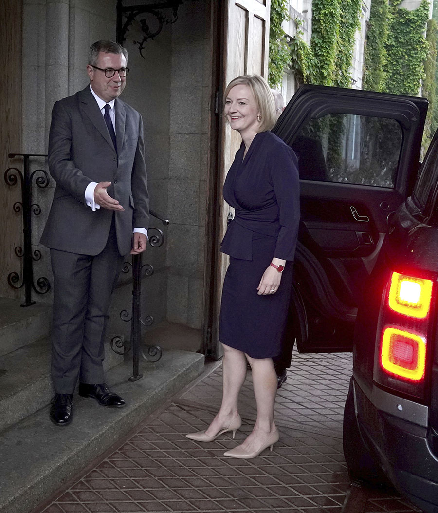 okända detaljerna om drottning elizabeths dödsfall på slottet 2 Okända detaljerna om drottning Elizabeths dödsfall på slottet