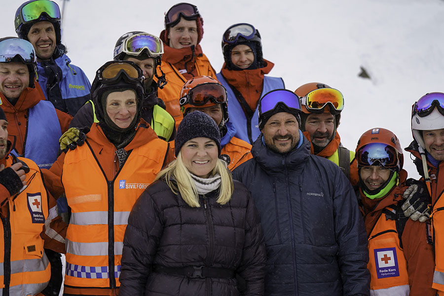 drama i fjällen: här räddas kronprins haakon från snöraset 8 Drama i fjällen: Här räddas kronprins Haakon från snöraset