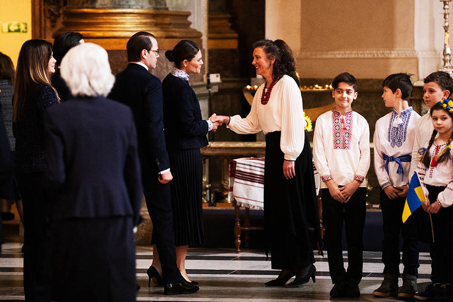 Nya bilderna på Victoria och Daniel orsakar spekulationer