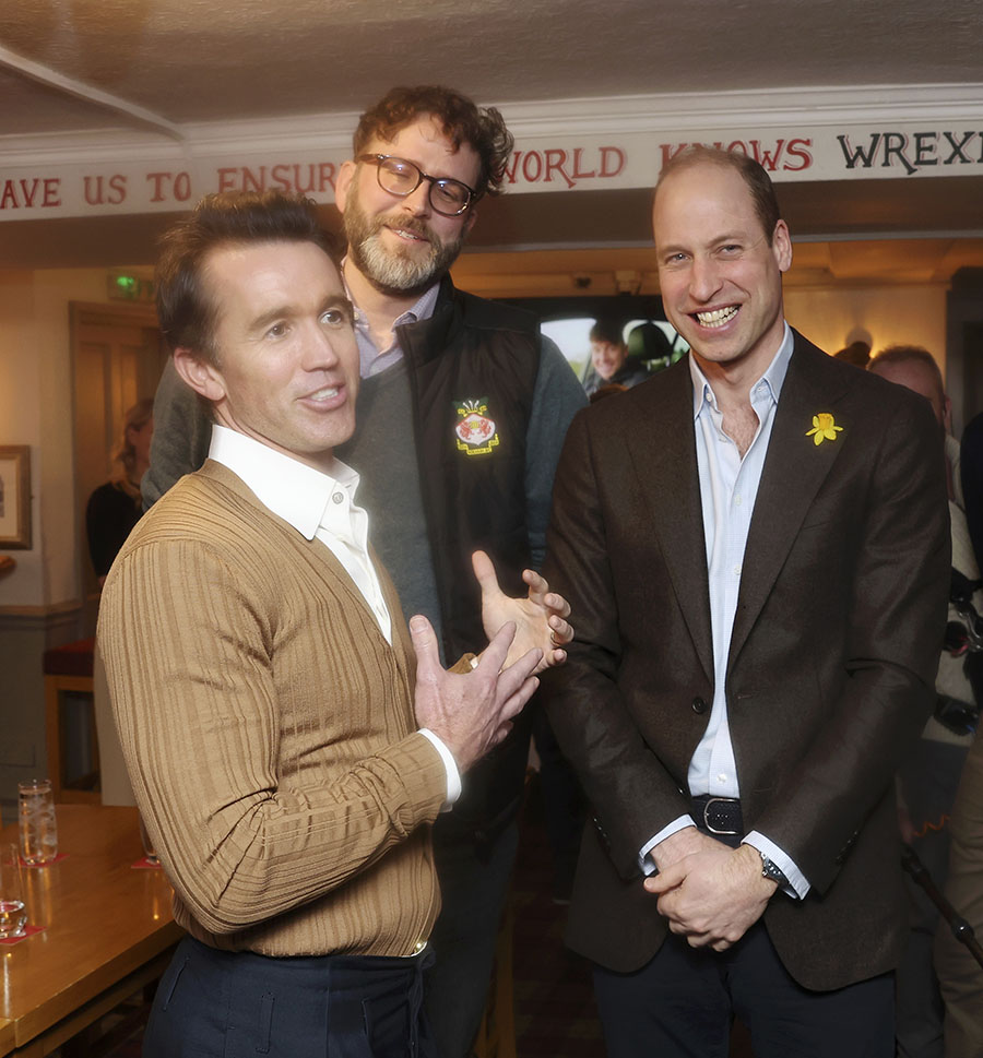 Prins Williams festliga barhäng med grabbarna på puben