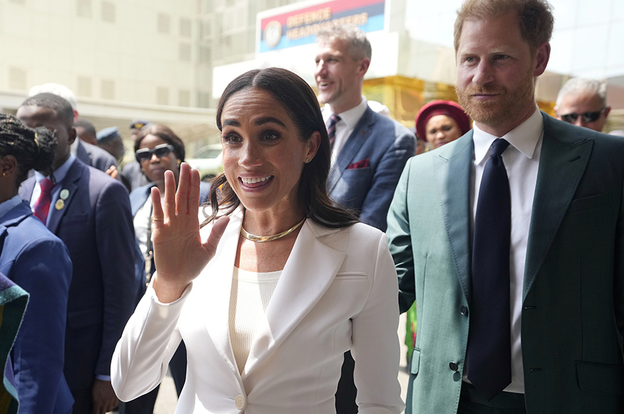 Skarpa varningen till kung Charles efter Harrys utspel