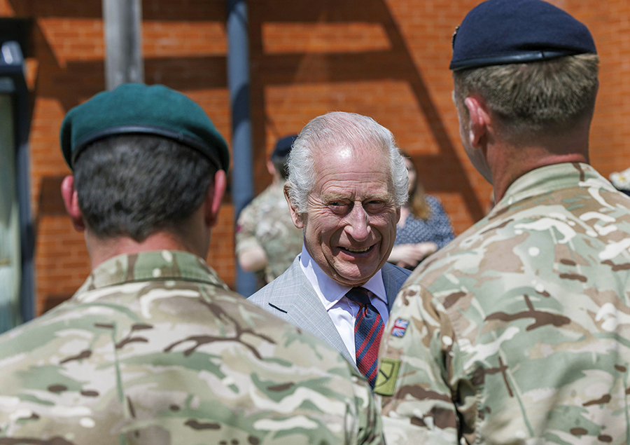 prins harry i tårar efter kung charles nya skymf 4 Prins Harry i tårar efter kung Charles nya skymf