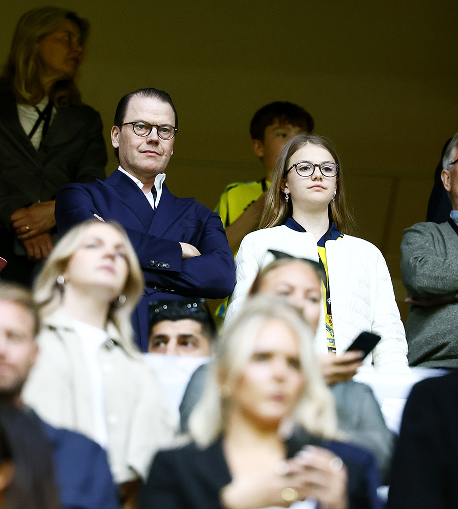 prinsessan estelles härliga jubel med pappa hemma på haga 3 Prinsessan Estelles härliga jubel med pappa hemma på Haga