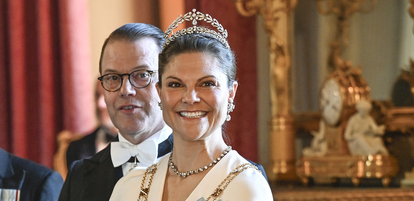 Avslöjat: Prins Daniel svimmade framför Silvia på privat middag